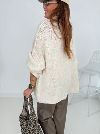 Strickcardigan in Wollweiss mit goldenen Knöpfen für Damen in Einheitsgröße 36-42+ - Levelone GmbH & Co. KG
