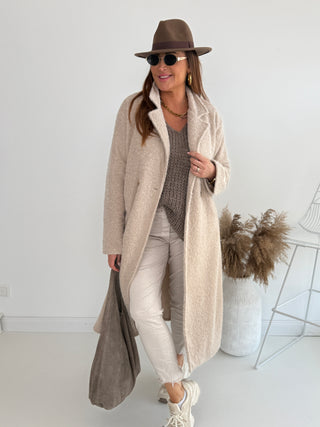 Stylischer Fleecemantel für Damen in Beige mit Reverskragen, Knöpfen, Taschen & weicher Haptik - Levelone GmbH & Co. KG