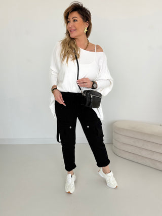 Feinstrickpullover in Wollweiß mit Rundhals-Ausschnitt