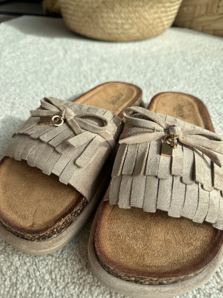 Sandalen in Beige